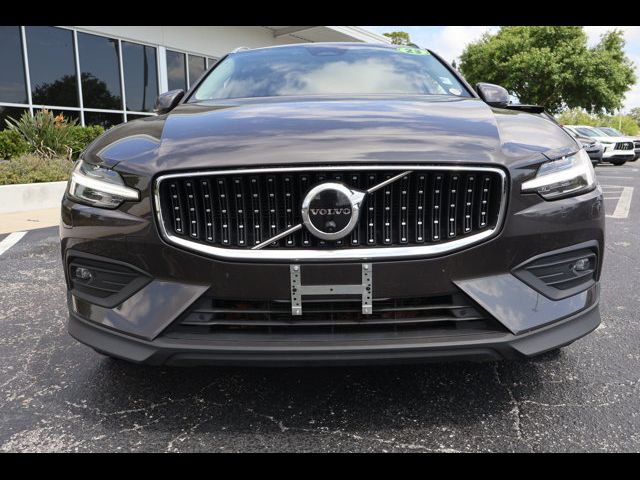 2023 Volvo V60 Cross Country Ultimate