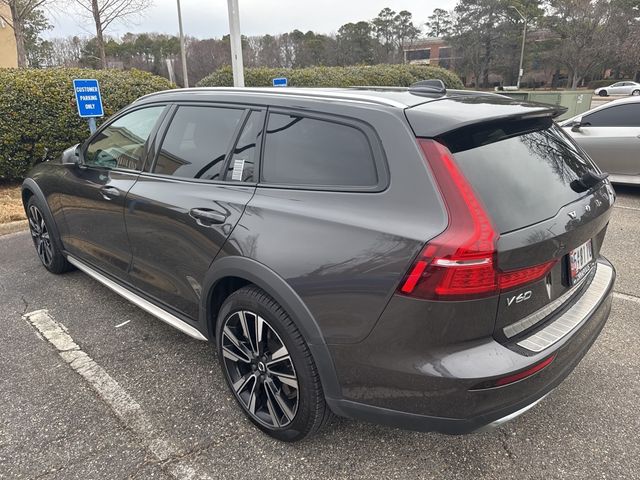 2023 Volvo V60 Cross Country Ultimate