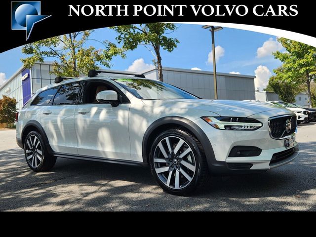 2023 Volvo V90 Cross Country Ultimate