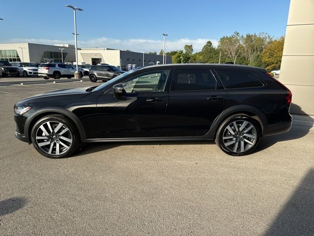 2023 Volvo V90 Cross Country Ultimate