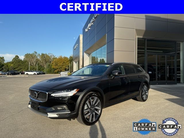 2023 Volvo V90 Cross Country Ultimate