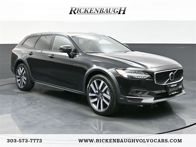 2023 Volvo V90 Cross Country Ultimate