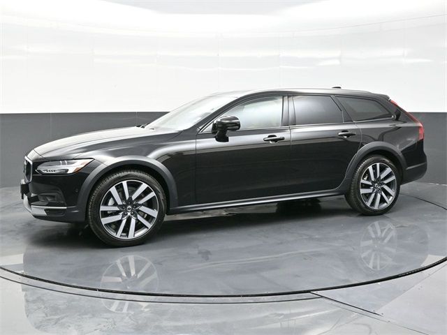 2023 Volvo V90 Cross Country Ultimate