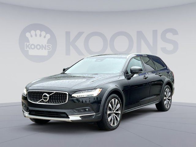 2023 Volvo V90 Cross Country Plus