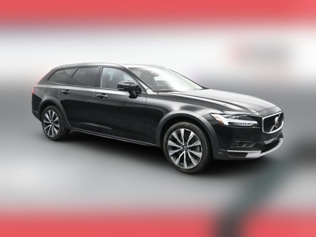 2023 Volvo V90 Cross Country Plus