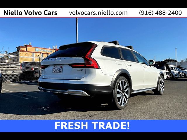 2023 Volvo V90 Cross Country Plus