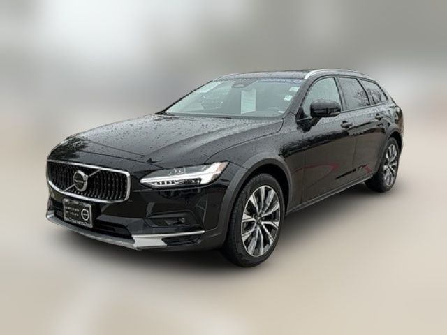 2023 Volvo V90 Cross Country Plus