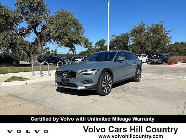 2023 Volvo V90 Cross Country Ultimate