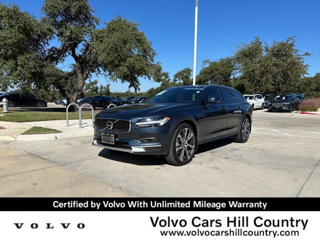 2023 Volvo V90 Cross Country Ultimate