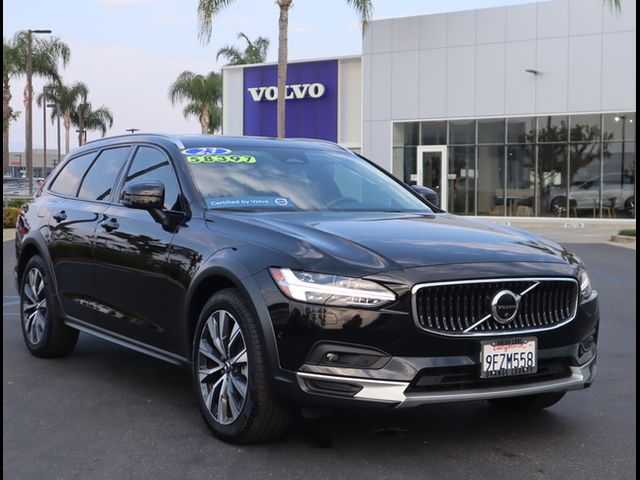 2023 Volvo V90 Cross Country Plus