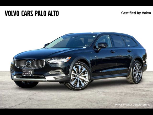 2023 Volvo V90 Cross Country Plus