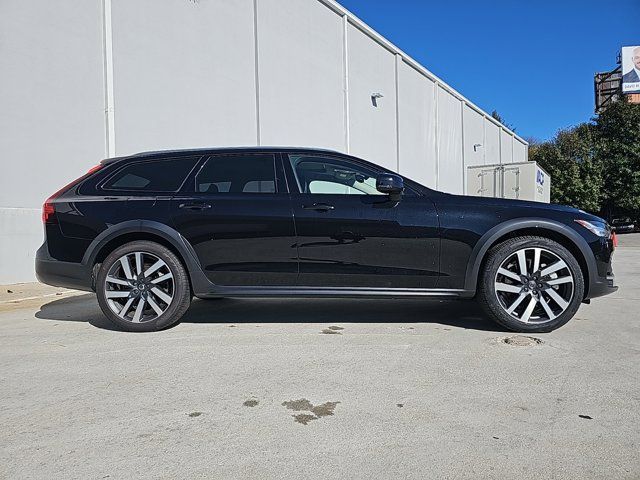 2023 Volvo V90 Cross Country Ultimate