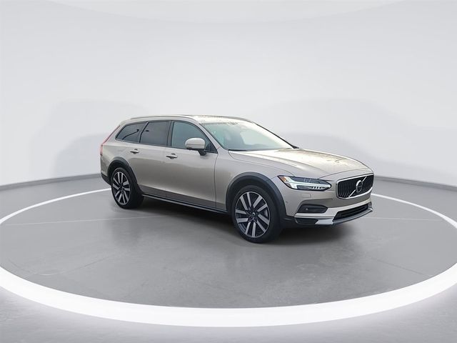 2023 Volvo V90 Cross Country Ultimate