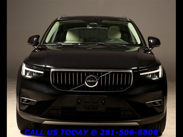 2023 Volvo XC40 Plus Bright Theme