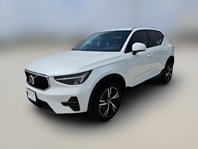 2023 Volvo XC40 Core