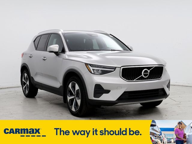 2023 Volvo XC40 Core