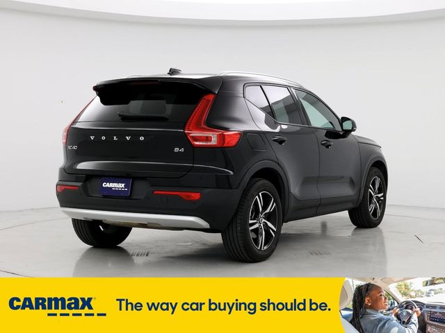 2023 Volvo XC40 Core