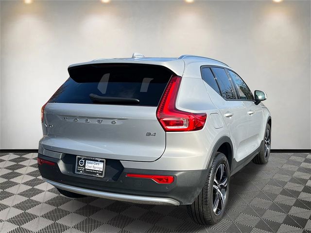 2023 Volvo XC40 Core