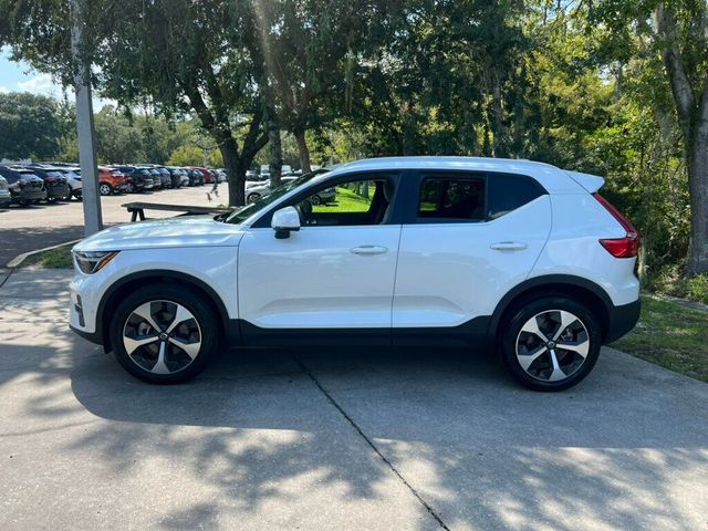 2023 Volvo XC40 Plus Bright Theme