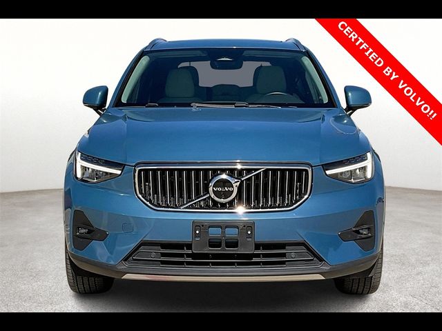 2023 Volvo XC40 Plus Bright Theme