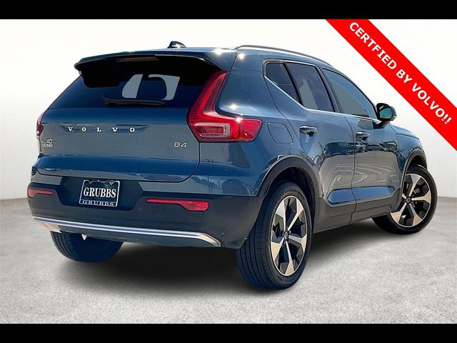 2023 Volvo XC40 Plus Bright Theme