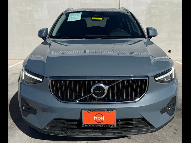 2023 Volvo XC40 Plus Bright Theme