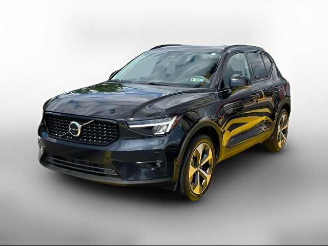 2023 Volvo XC40 Ultimate Dark Theme