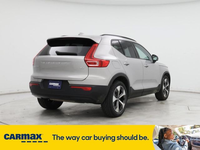 2023 Volvo XC40 Ultimate Dark Theme