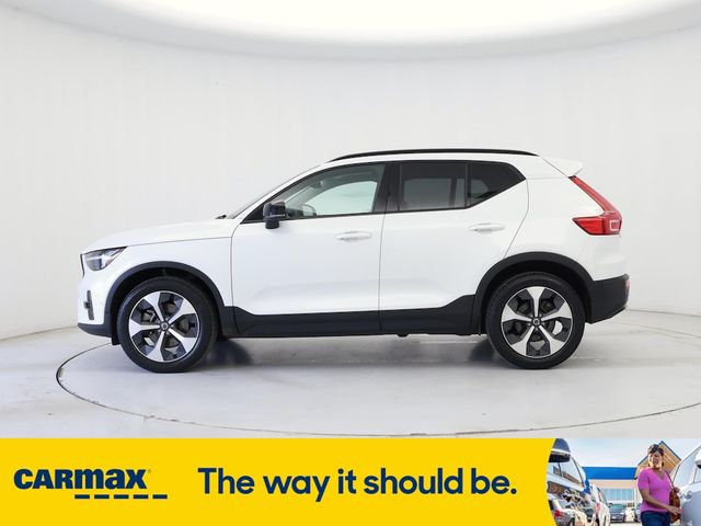 2023 Volvo XC40 Ultimate Dark Theme