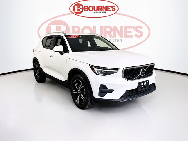 2023 Volvo XC40 Core
