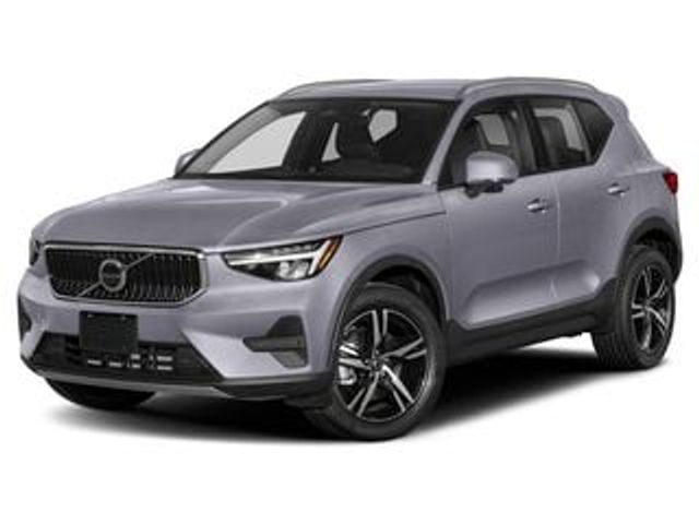 2023 Volvo XC40 Ultimate Dark Theme