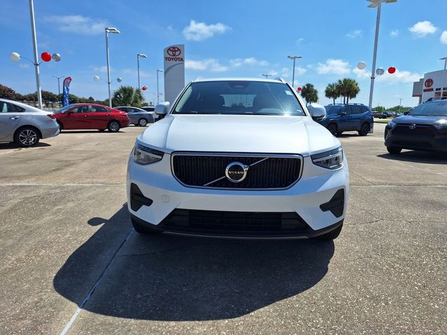 2023 Volvo XC40 Core