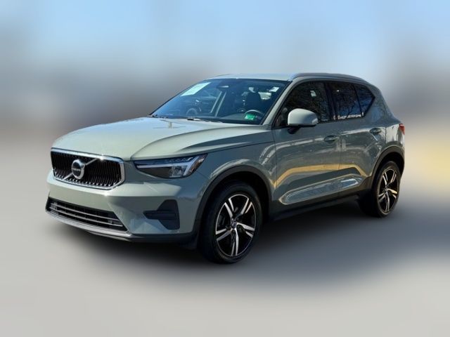 2023 Volvo XC40 Core