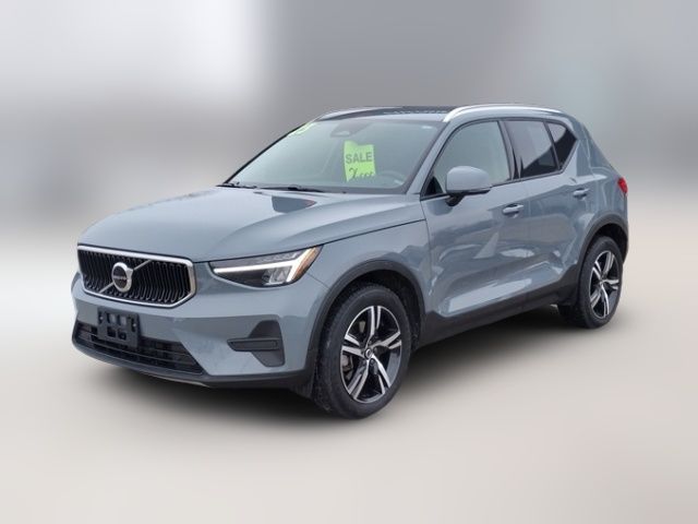 2023 Volvo XC40 Core