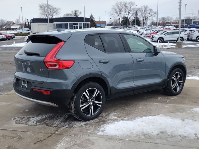 2023 Volvo XC40 Core