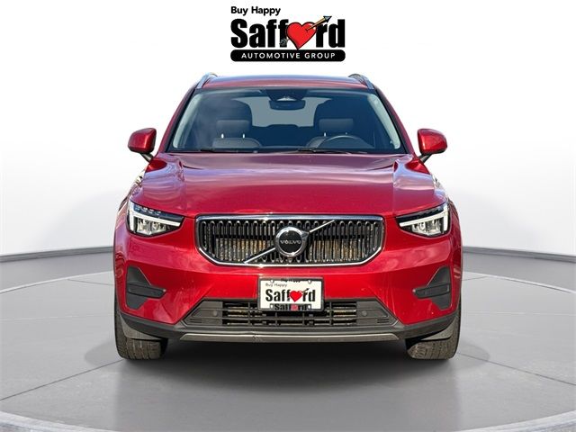 2023 Volvo XC40 Core