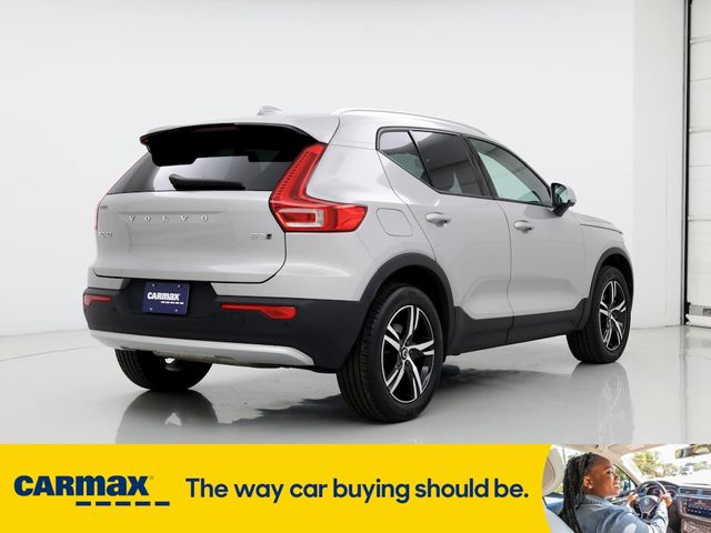 2023 Volvo XC40 Core