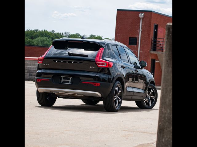 2023 Volvo XC40 Core