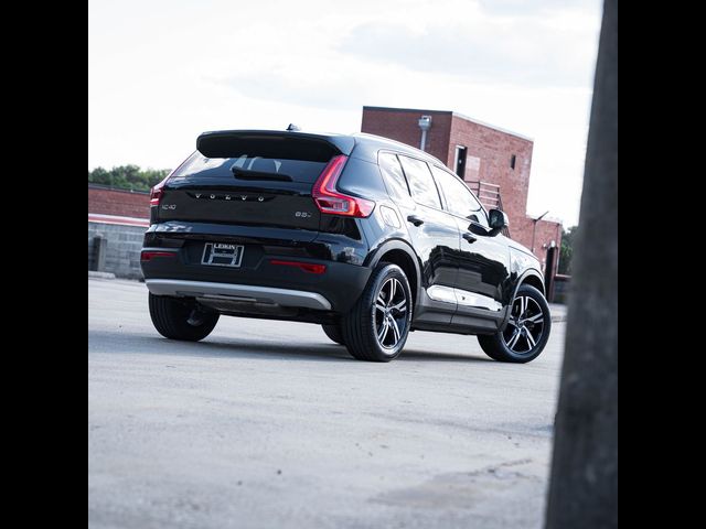 2023 Volvo XC40 Core