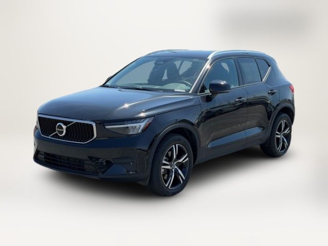 2023 Volvo XC40 Core