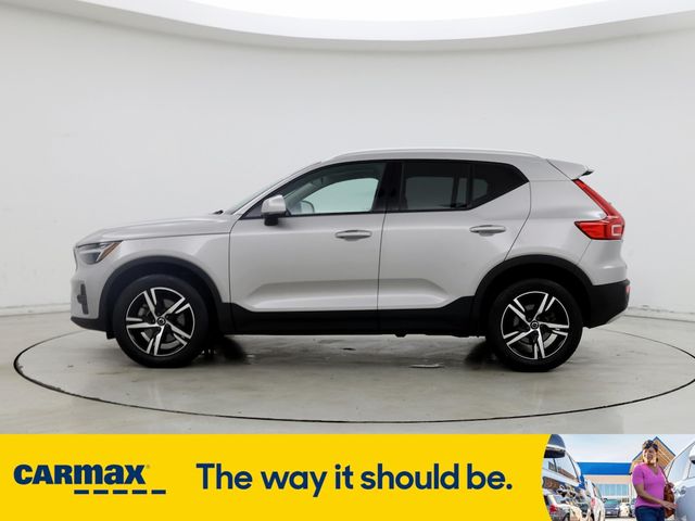 2023 Volvo XC40 Core