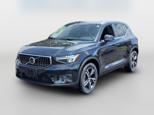 2023 Volvo XC40 Plus Bright Theme