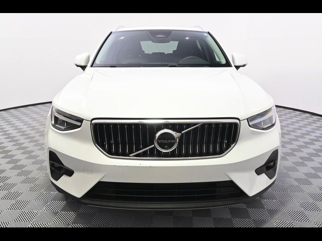2023 Volvo XC40 Plus Bright Theme