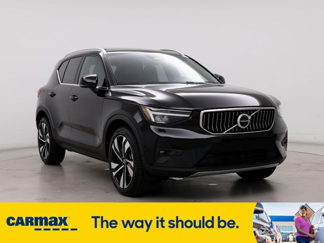 2023 Volvo XC40 Plus Bright Theme