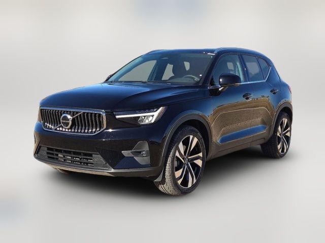 2023 Volvo XC40 Plus Bright Theme