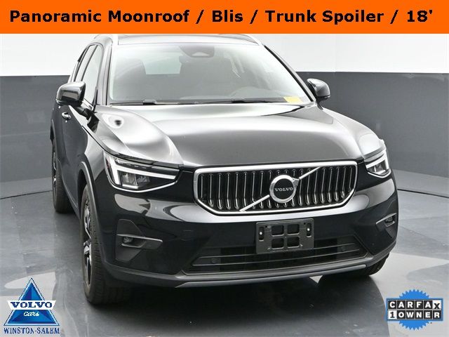 2023 Volvo XC40 Plus Bright Theme