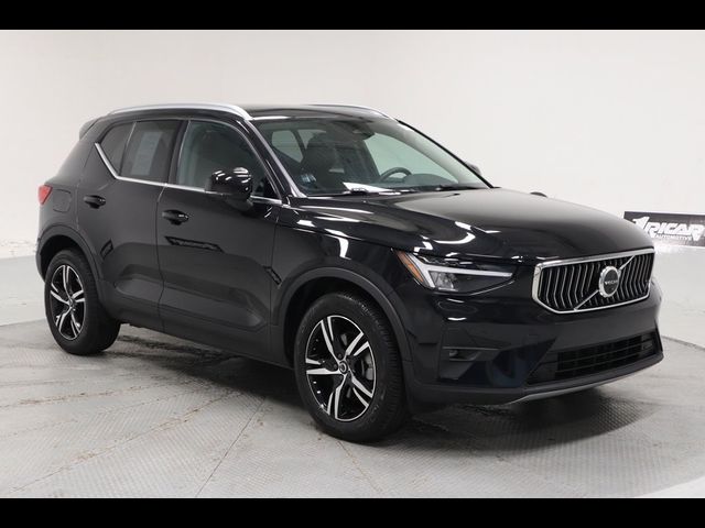 2023 Volvo XC40 Plus Bright Theme