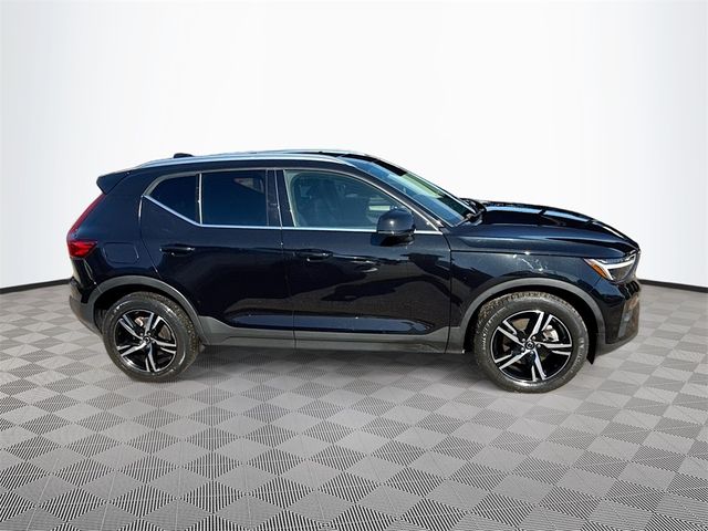 2023 Volvo XC40 Plus Bright Theme