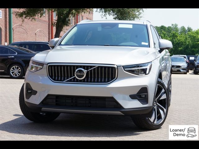 2023 Volvo XC40 Plus Bright Theme