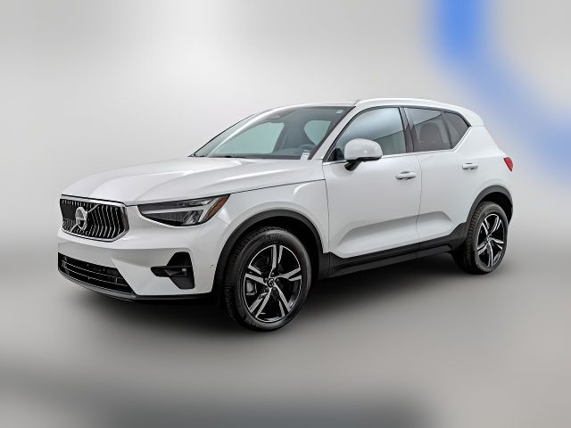 2023 Volvo XC40 Plus Bright Theme